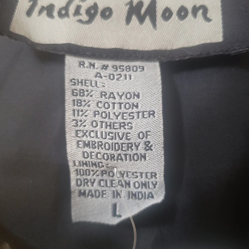 Embroidered patchwork jacket - Picture 3 of 6